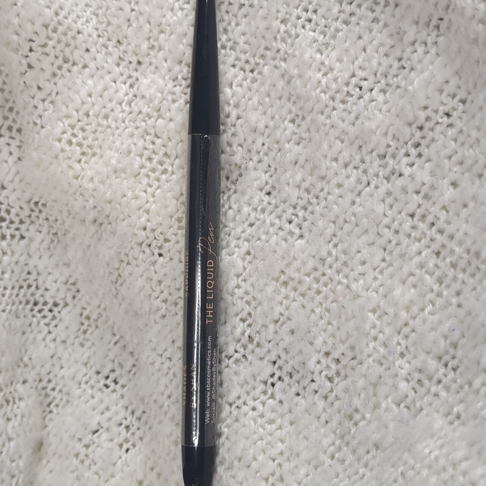 SHADES BY SHAN The Liquid Pen in Sapphire, 0.28g/0.001oz